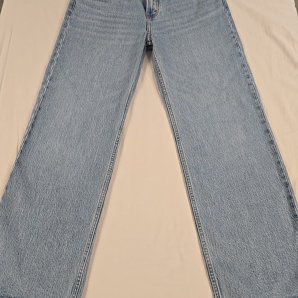 Abercrombie & Fitch 90s Relaxed High Rise Jeans Women 29x28 Light Wash Denim - Picture 4 of 16
